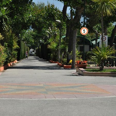 Camping Poseidonia Paestum Eksteriør bilde